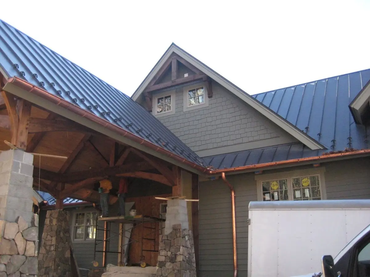 Craftsman Roofing team delivering quality roofing work in Flat Creek